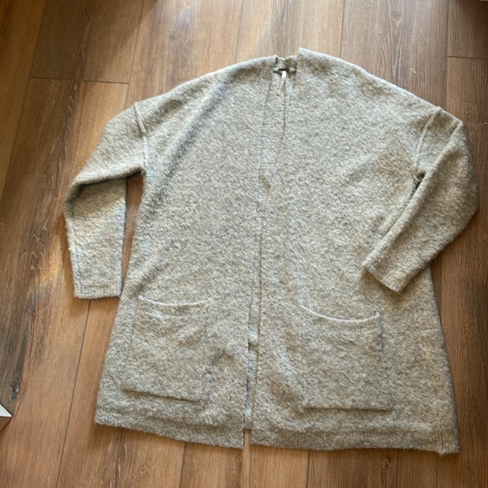 Free People Oversized Cardigan Sweater size Small.